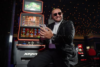 PATRIK "RYTMUS" VRBOVSKÝ TVÁROU KAJOT INTACTO!